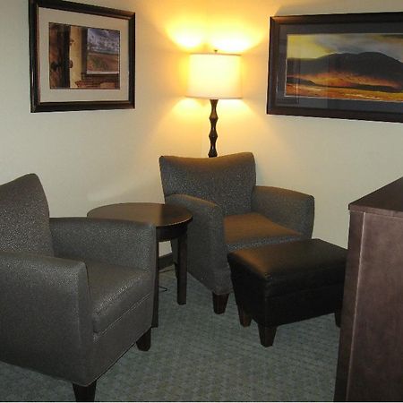 Little Missouri Inn & Suites Watford City Buitenkant foto