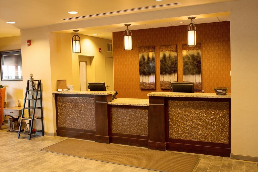 Little Missouri Inn & Suites Watford City Buitenkant foto