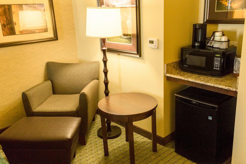 Little Missouri Inn & Suites Watford City Buitenkant foto