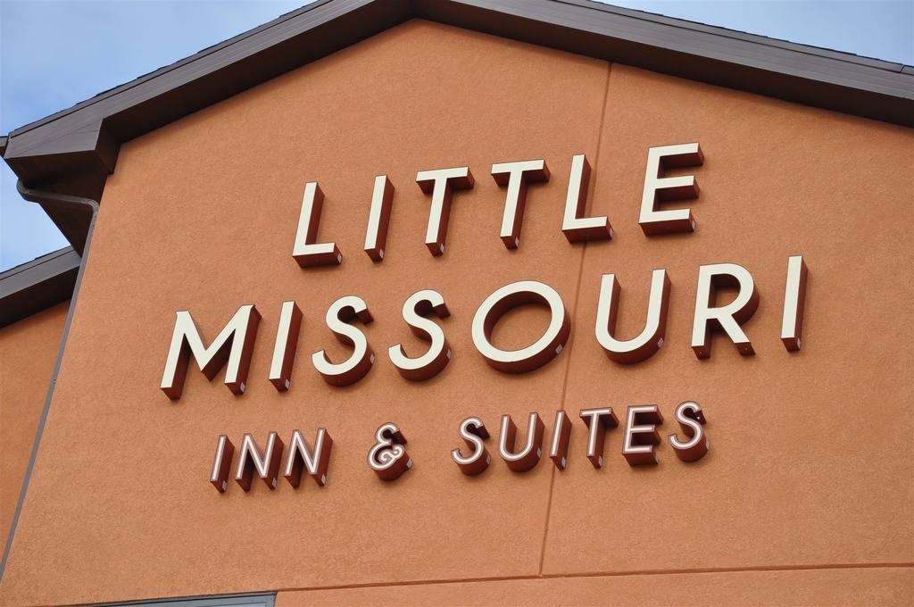 Little Missouri Inn & Suites Watford City Buitenkant foto