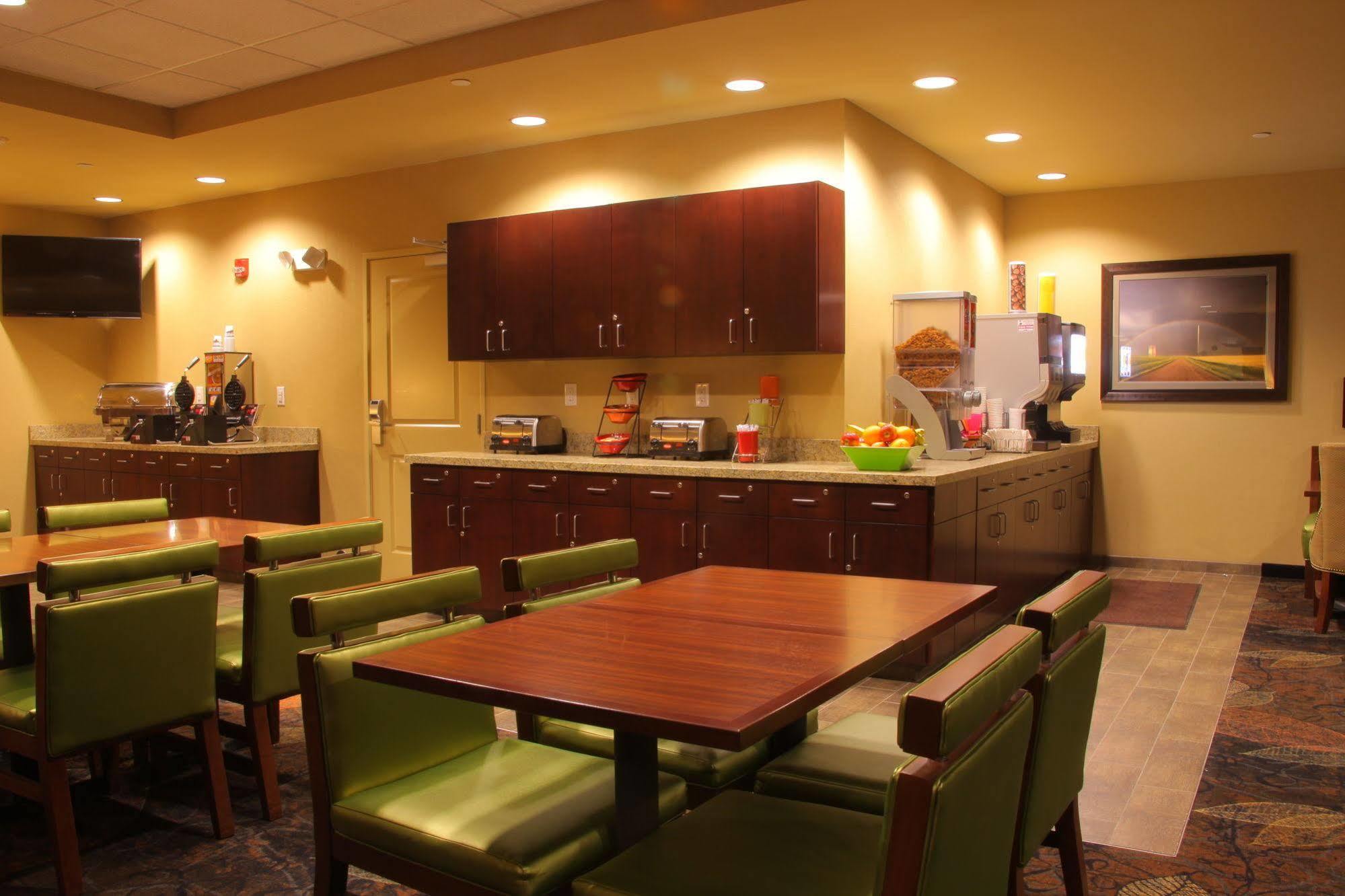 Little Missouri Inn & Suites Watford City Buitenkant foto